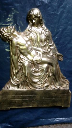 Figura de bronce divina piedad