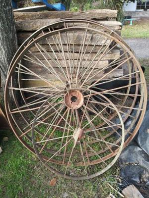 Lote de ruedas antiguas