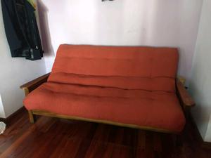 Vendo futon con colchon de resortes