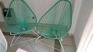 Vendo juego de 2 sillones más mesa Acapulco. 2 meses de uso