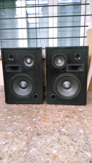 Par de bafles de 12" 3 vias 150w