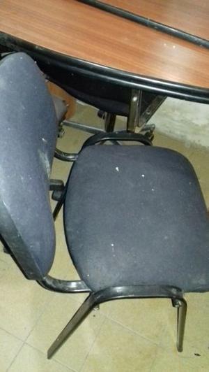 Escritorios y sillas