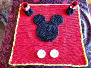 Manta Crochet Mickey Bebé Con Botitas Haciendo Juego $ 850