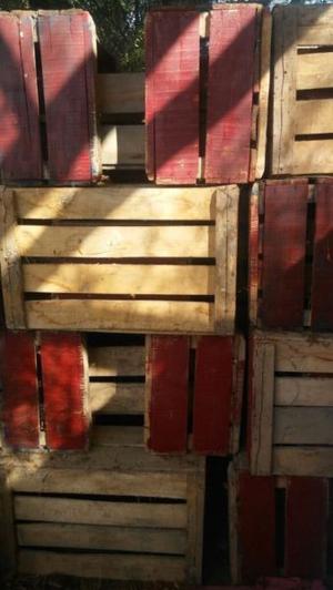 VENDO 100 CAJAS DE MADERA PARA TOMATE