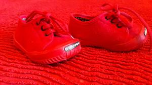 Zapatillas de bebe blippo y topper