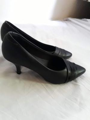 zapatos stiletos nro 39 negros