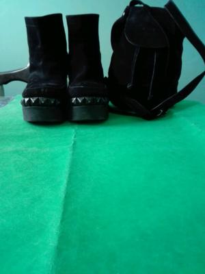 BOTAS N°37 GAMUZA NEGRA+CARTERA GAMUZA NEGRA $600