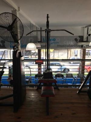 Dorsalera Alta Fitness Machine