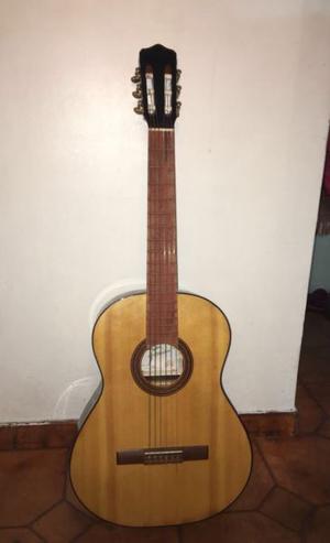 Guitarra Criolla Fonseca modelo 31p con funda