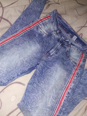 Vendo o permuto jeans!!