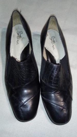 Zapatos de cuero negro N° 39 Otoño Invierno