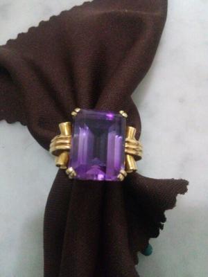 Anillo 18 k con piedra