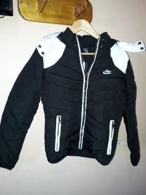 Vendo hermosa campera de niño Nueva