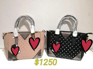 Carteras diferentes modelos