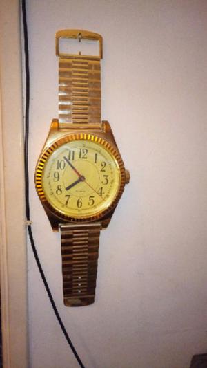 Reloj de pared quartz con forma de reloj pulsera 67cm alto x