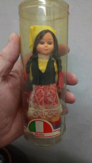Antigua muñeca italiana plástico duro ojos movibles de