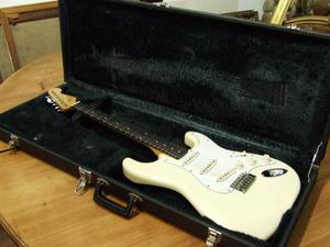 Guitarra Fender Stratocaster Made In U.s.a. 91 Mic.custom Sh