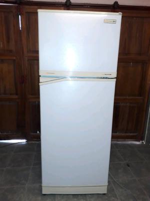 HELADERA CON FREEZER W.WESTINGHOUSE IMPECABLE