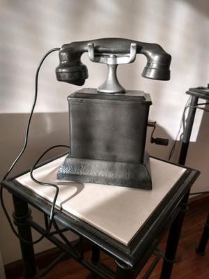 Antiguo teléfono de estación de tren - Deco retro vintage