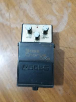 Boss chorus de bajo ce 2b