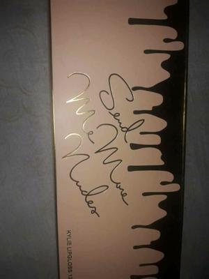 CAJA DE LABIAL MATE KYLIE INDELEBLE MATE X 12 UNIDAD