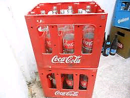 Cajones de Coca cola con envases