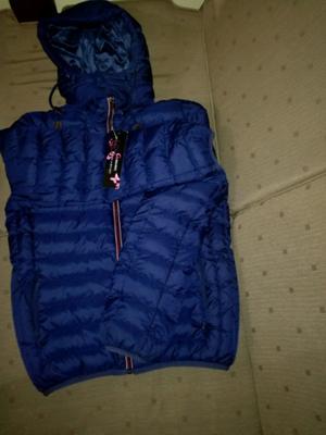 Campera nueva talle M con piel