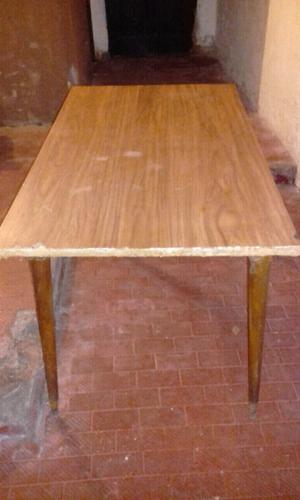 Mesa madera y aglomerado