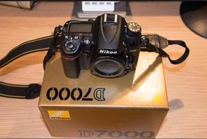 Nikon D Con Grip