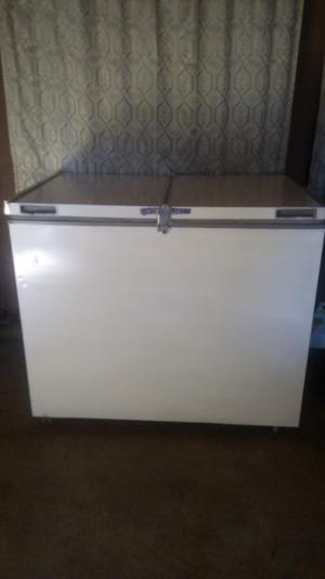 Vendo urgente freezer