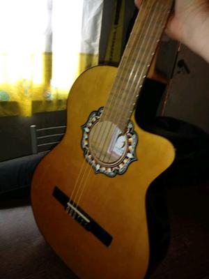 VENDO guitarra criolla (Fonseca)