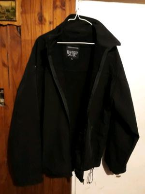 Campera talle XXL resistente al agua