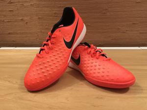 NIKE MAGISTA IC