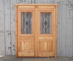 Puerta de madera antigua pinotea con rejas 161x205cm