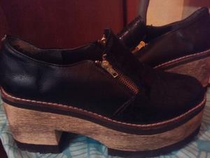 VENDO ZAPATOS IMPECABLES Y SACO LARGO