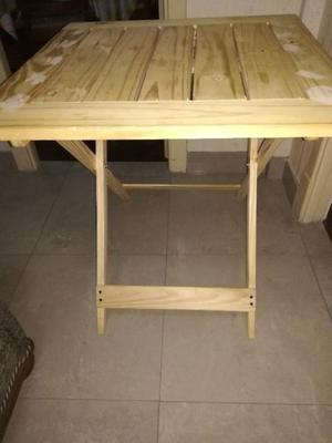 "VENDO MESA DE PINO PLEGABLE NUEVA IMPECABLE de 70 x70 x 70