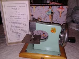 Maquina de coser de jugete SUSY en caja original