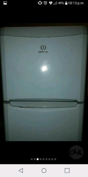 Vendo heladera con freezer