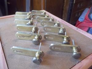 herrajes bronce para muebles manijas tirajes lote