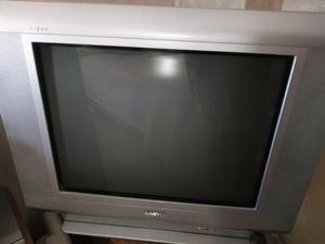 Televisor sanyo 23