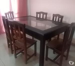 Juego de mesa y sillas