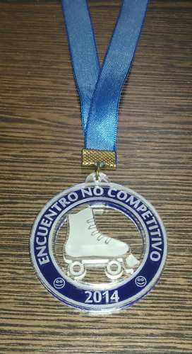 Medallas En Acrilico Con Color Y Cinta Patin Mtb Taekwondo