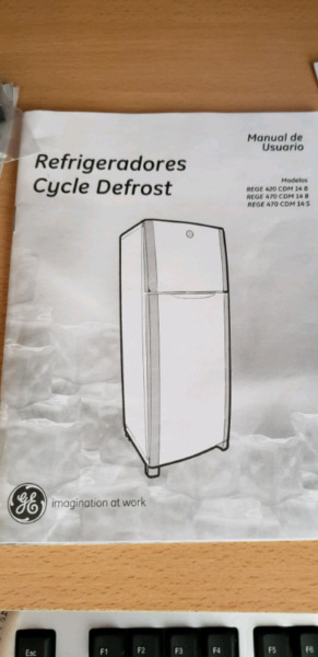 Heladera c/freezer GE Cycle Defrost 470 L