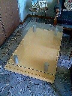 VENDO MESA RATONA DE HAYA Y VIDRIO