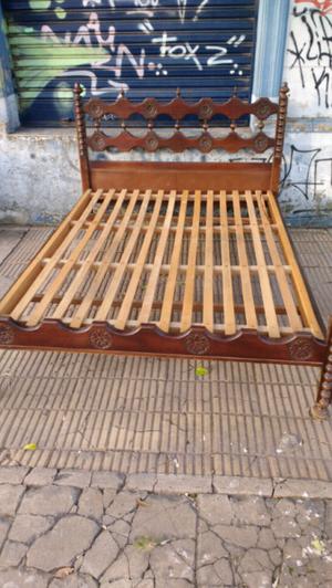 cama dos Plaza estilo colonial de cedro