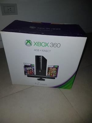 Xbox 360 + Kinnect + 2 Joystick + 125 Gb + 11 Juegos