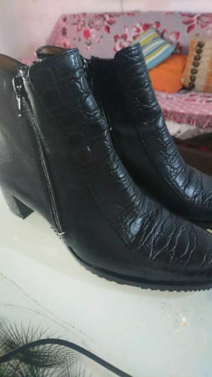 Botas de cuero