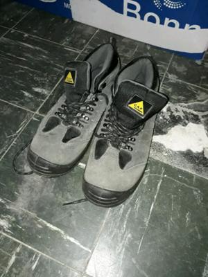 Botas de seguridad CAP