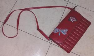 CARTERA CUERO ECO ROJO CON CIERRE