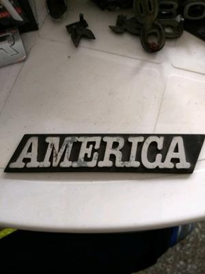 Insignia de Citroen 3cv America